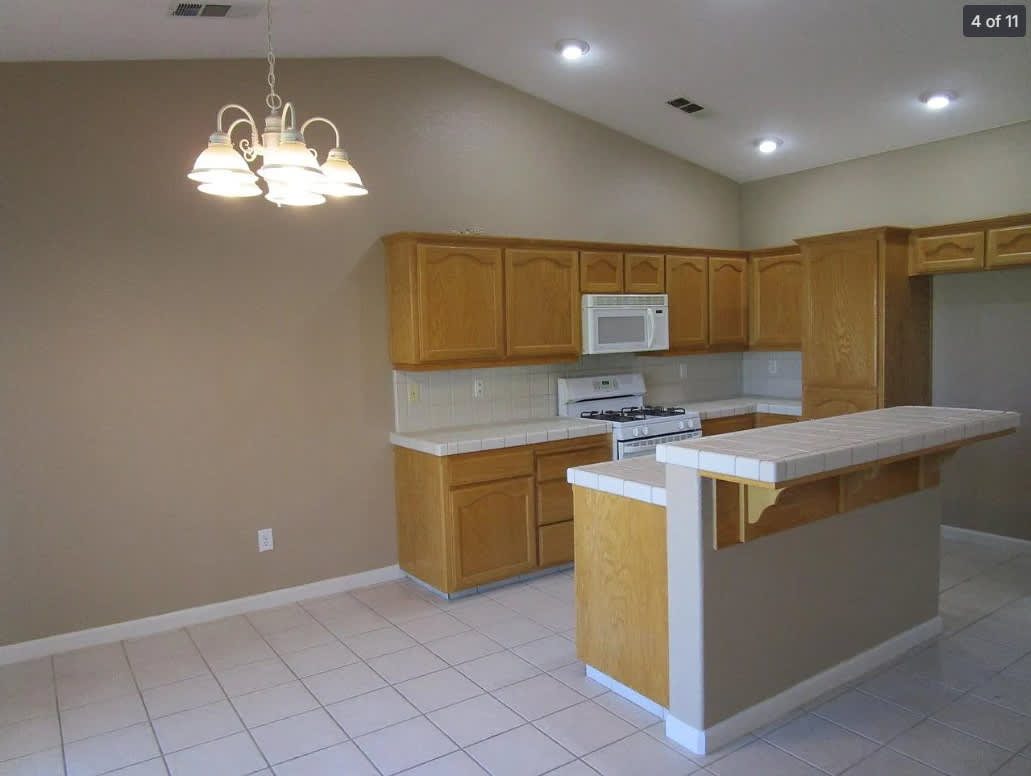 967 Golf Avenue – photo 4
