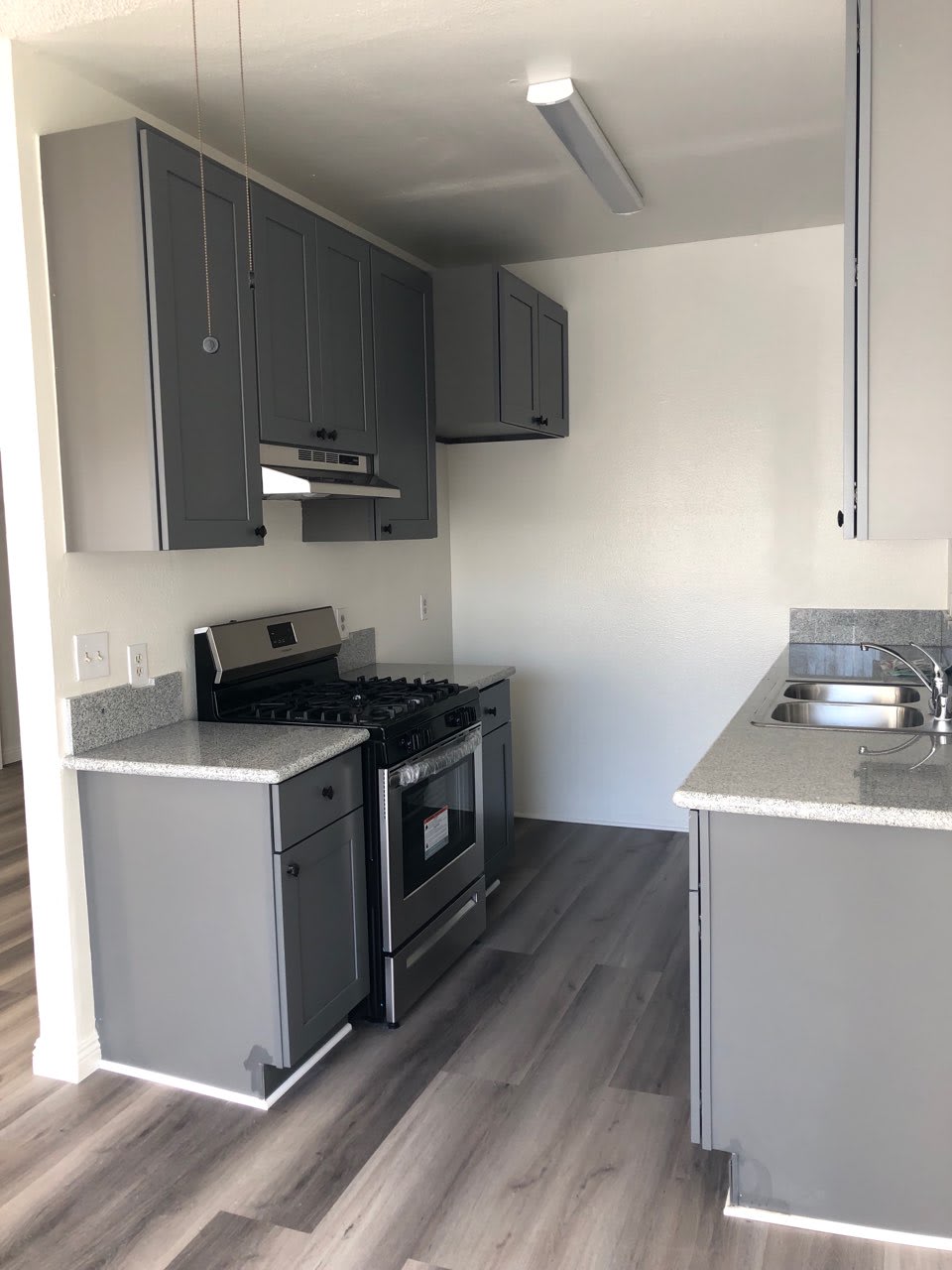 1344 N Serrano Ave – photo 3