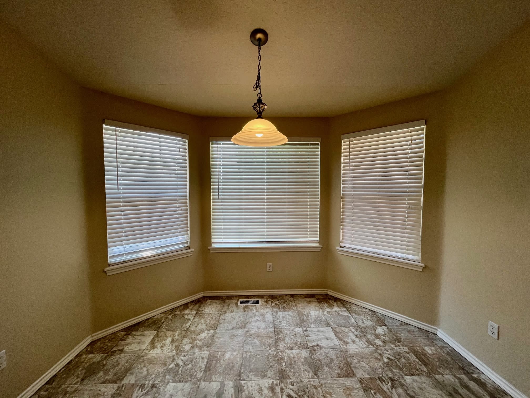 16426 North Asbury Drive – photo 5