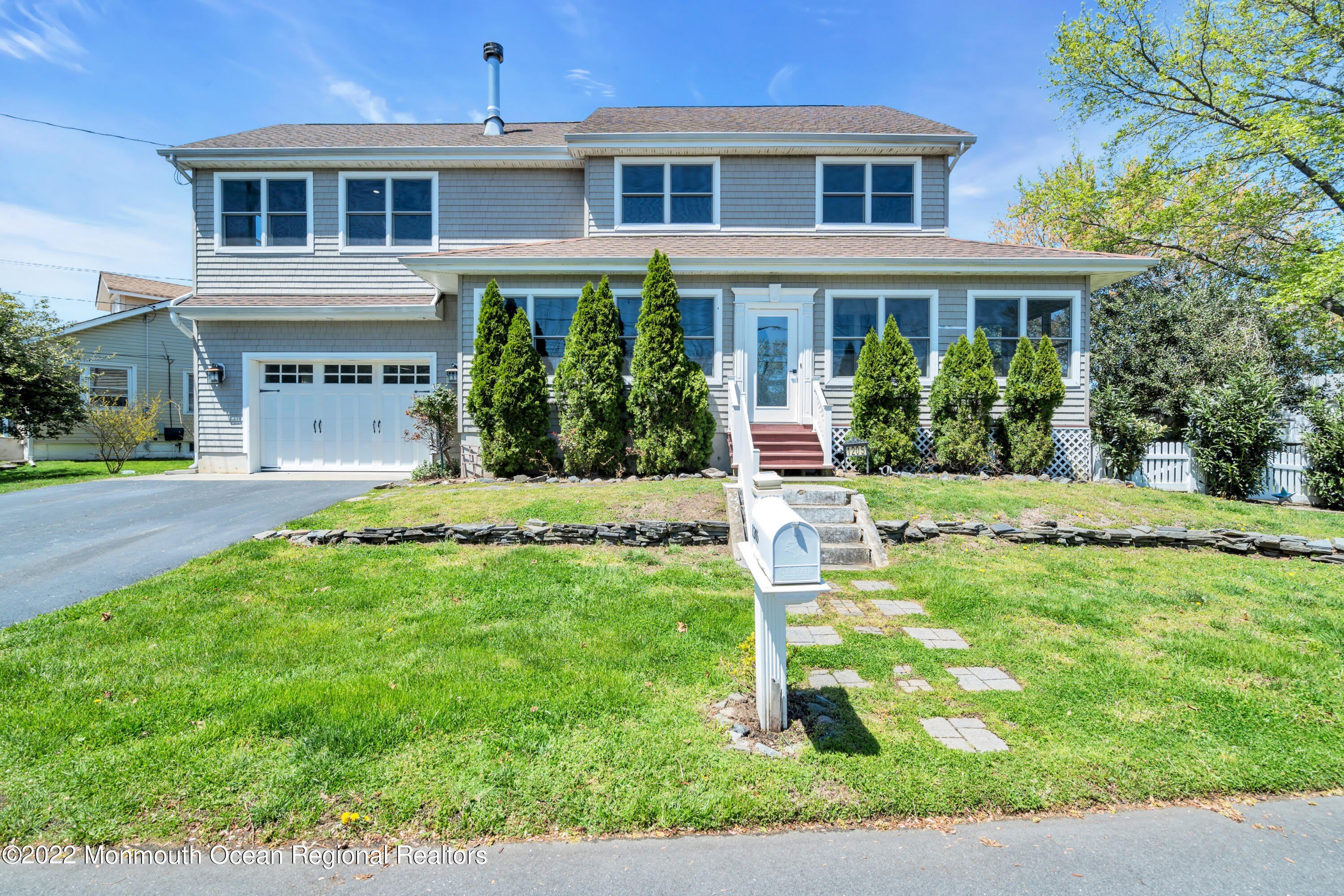 1205 Roseld Avenue – photo 2