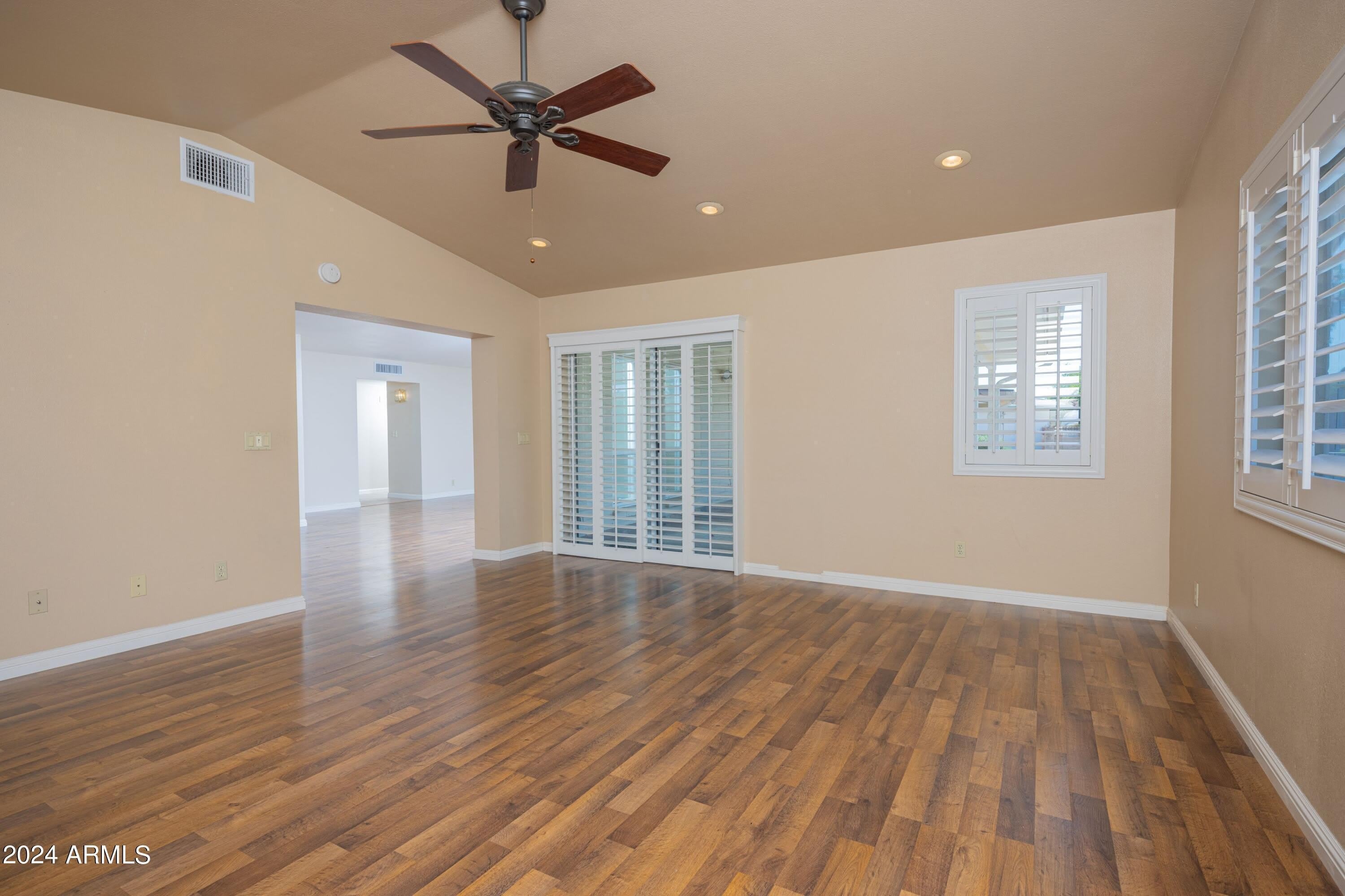 4613 E Escondido Avenue – photo 4