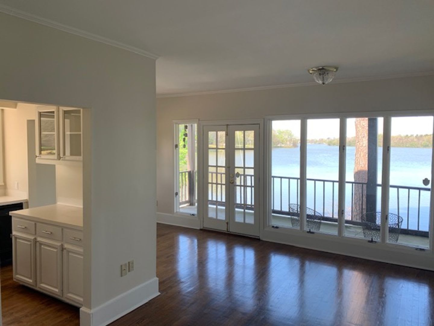 Spacious condo overlooking the LSU Lakes – photo 5