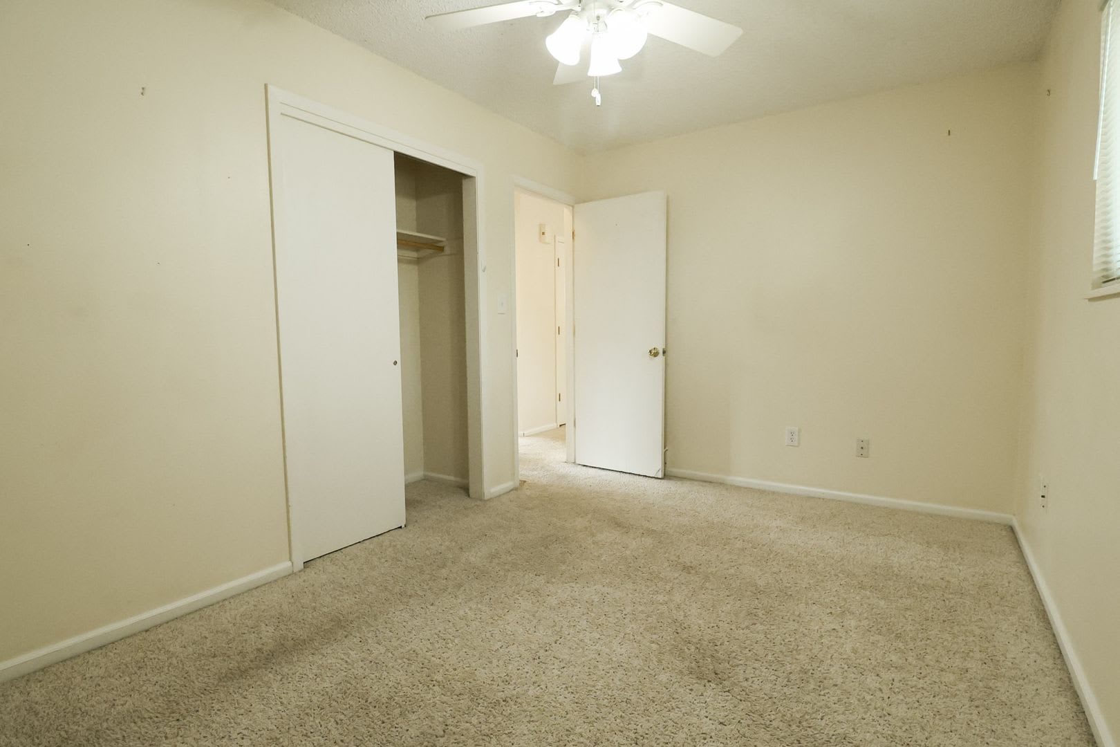 3 bedroom and 2 bathroom home! – photo 5