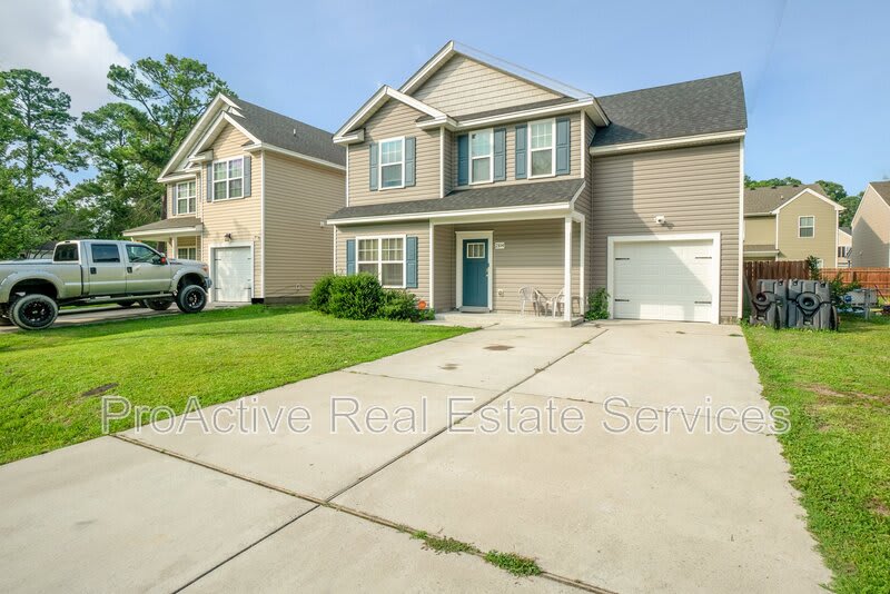 2104 Miller Avenue – photo 4