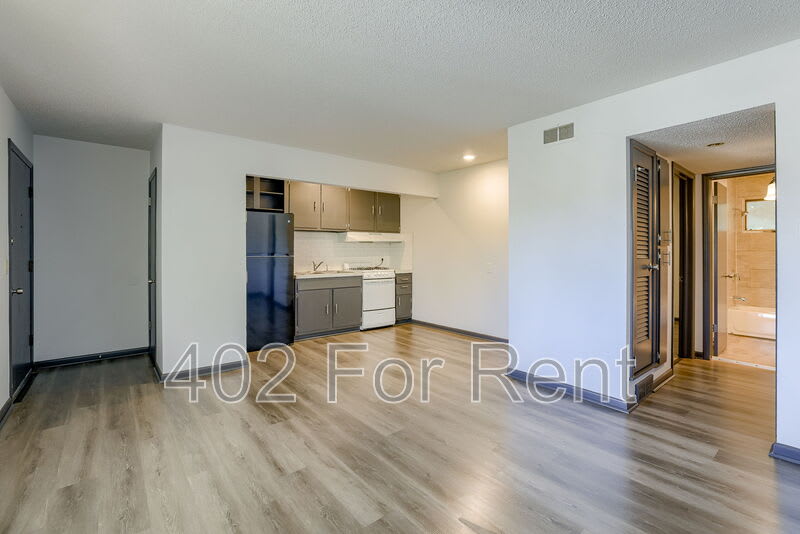 4513 Lafayette Avenue 12 – photo 4