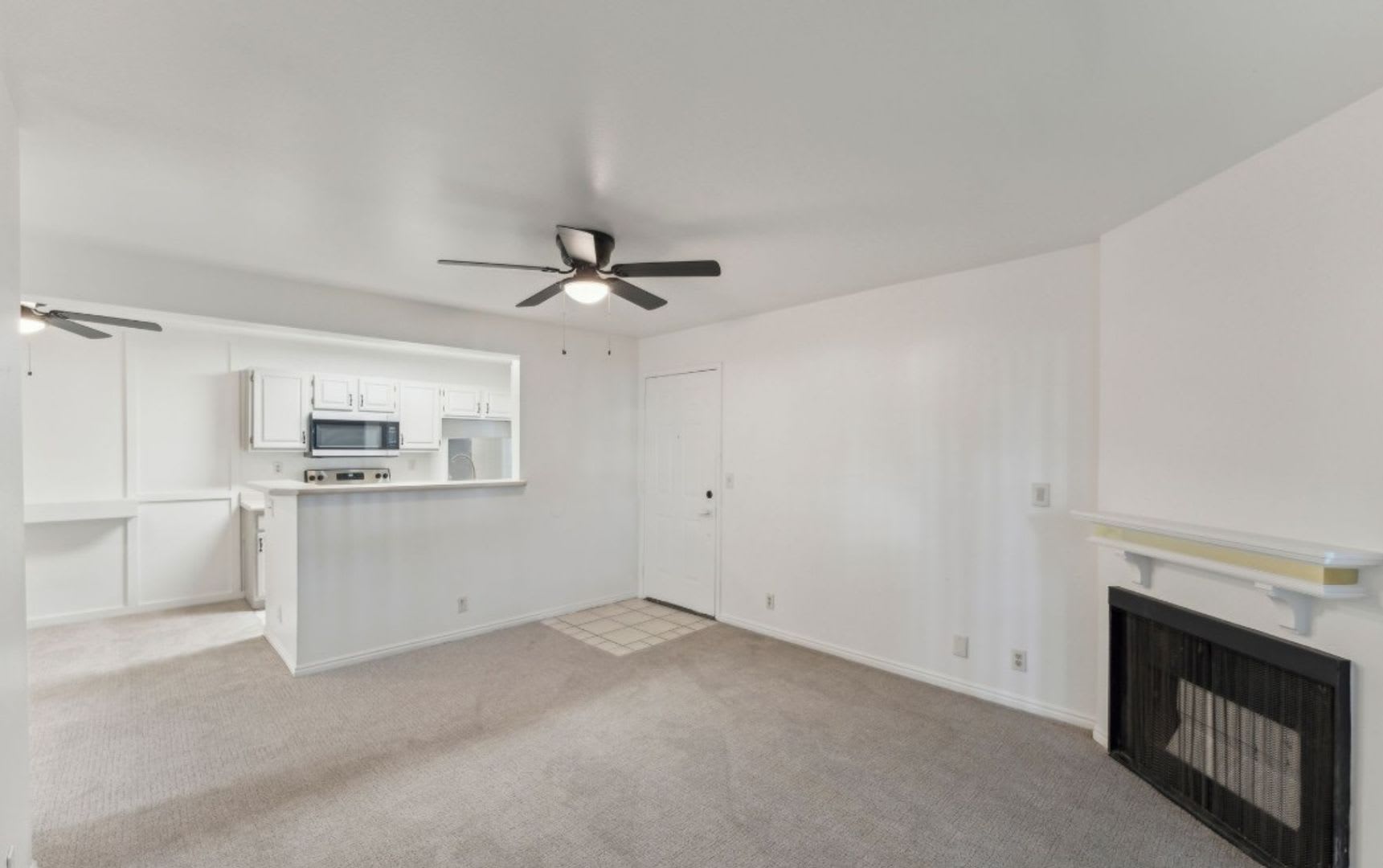 Main Floor 2 Bedroom Condo in Bountiful! – photo 3