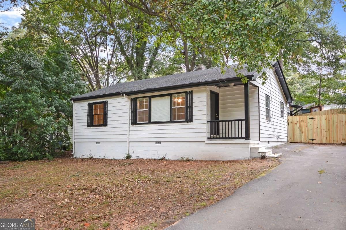 1877 Sumter ST NW – photo 1