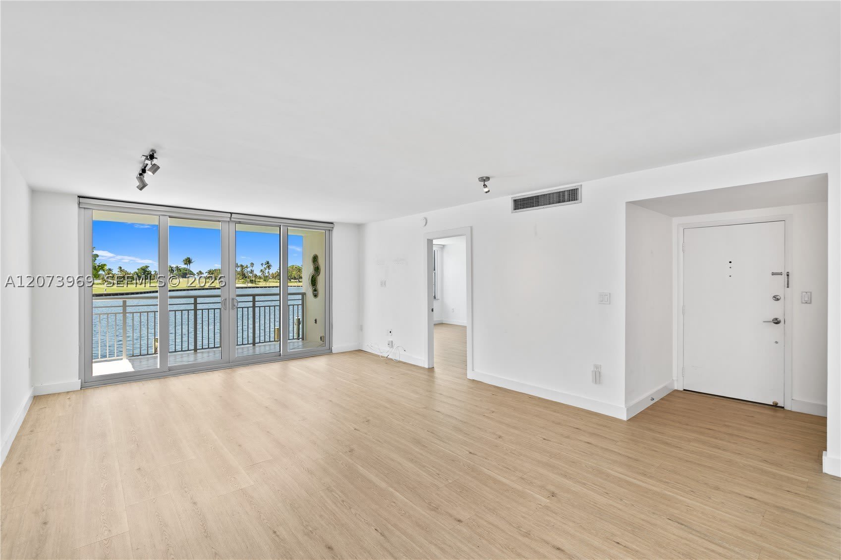 9250 W Bay Harbor Dr – photo 3