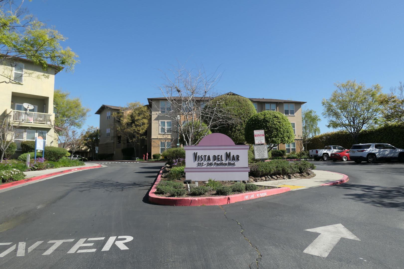 212 Pacifica Blvd 202 Watsonville Ca 95076 Studio Apartment – photo 1