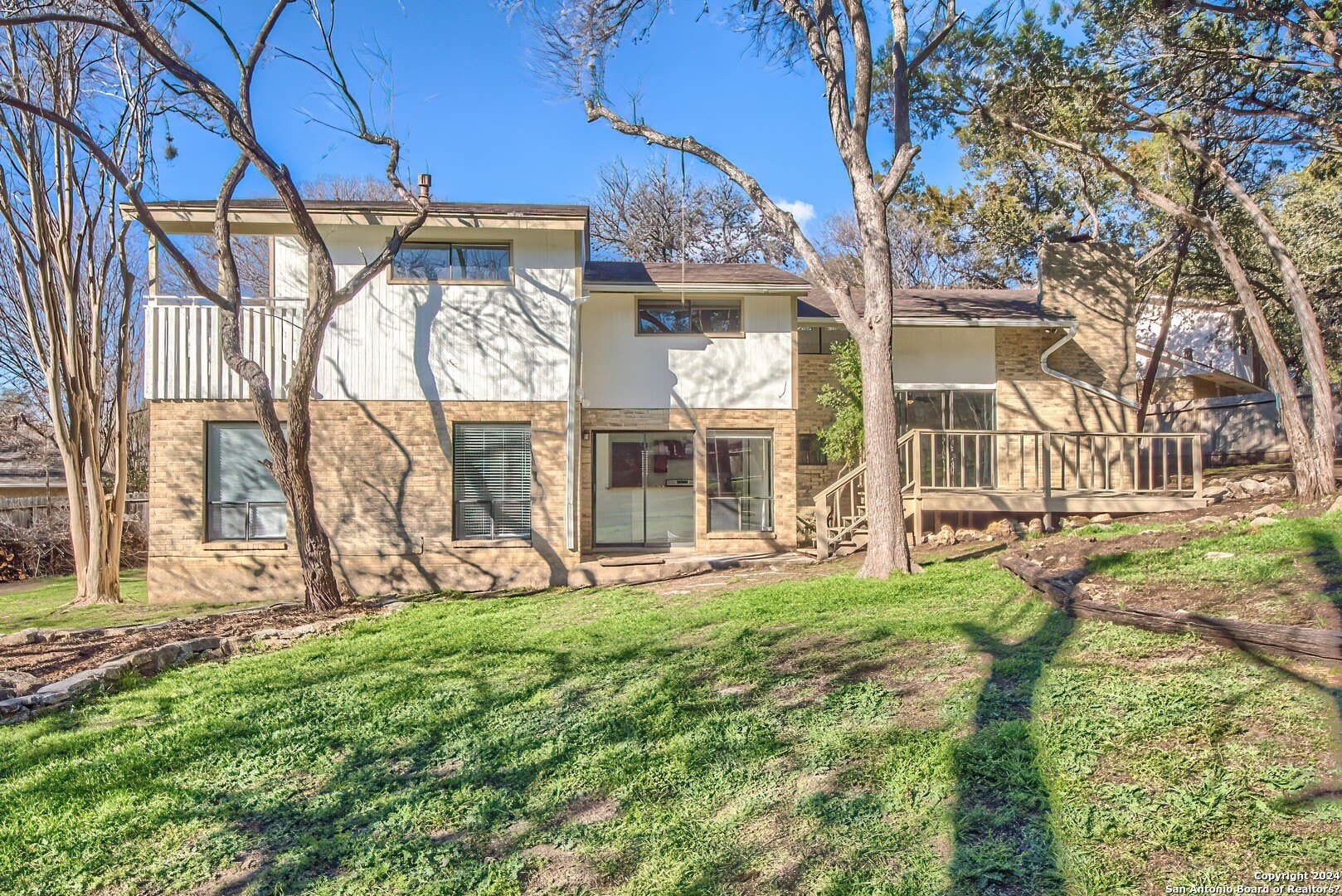 1114 White Pine St – photo 1