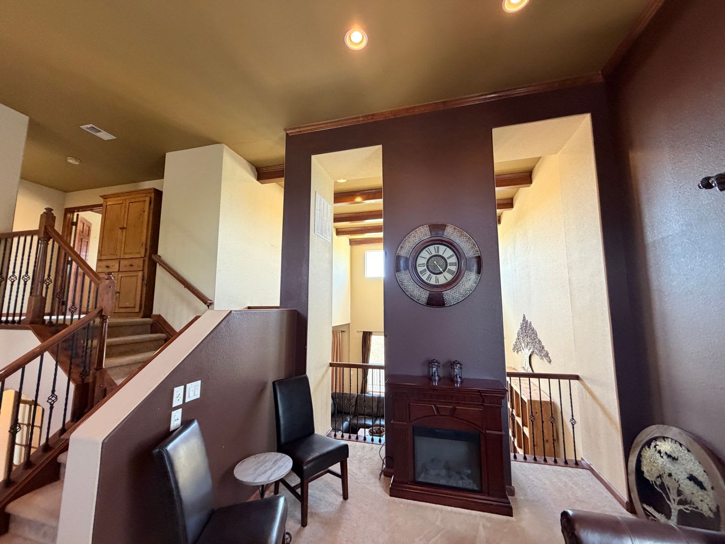 Luxury Executive Home with Entertainers Basement, Trex Deck & 3-Car Garage – photo 2
