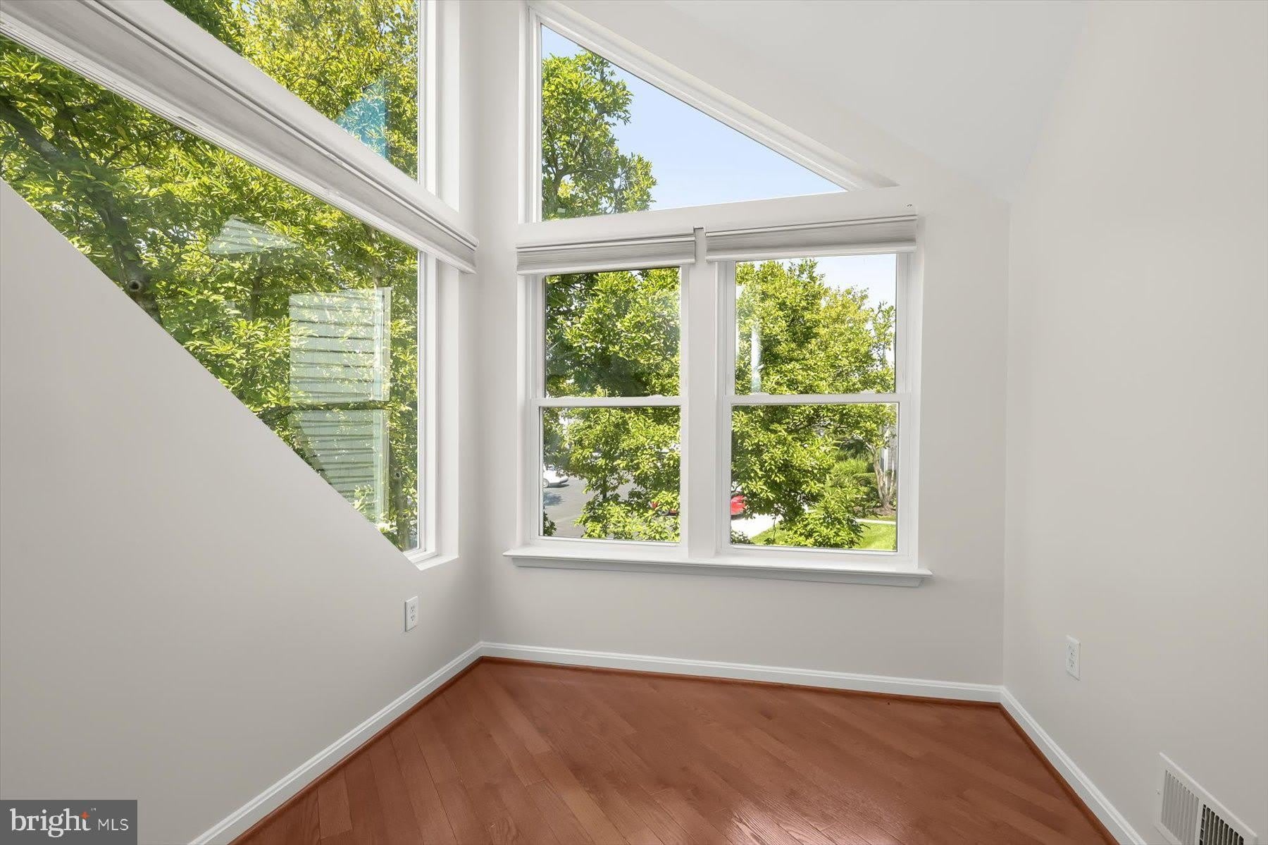 7758 MAYFAIR Circle – photo 4