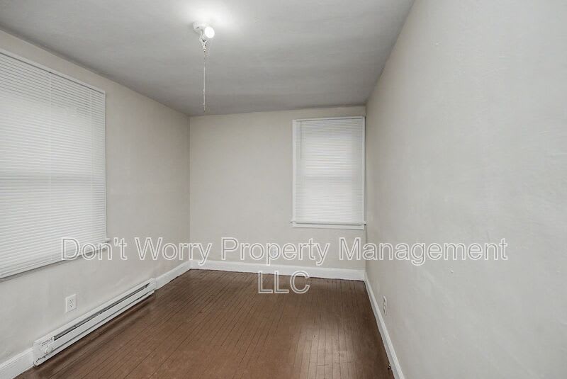 402 Winston Street – photo 3
