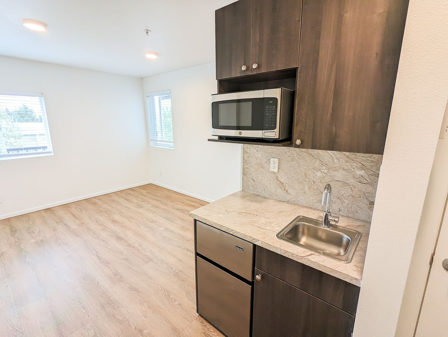 162TEN Apartments – photo 5