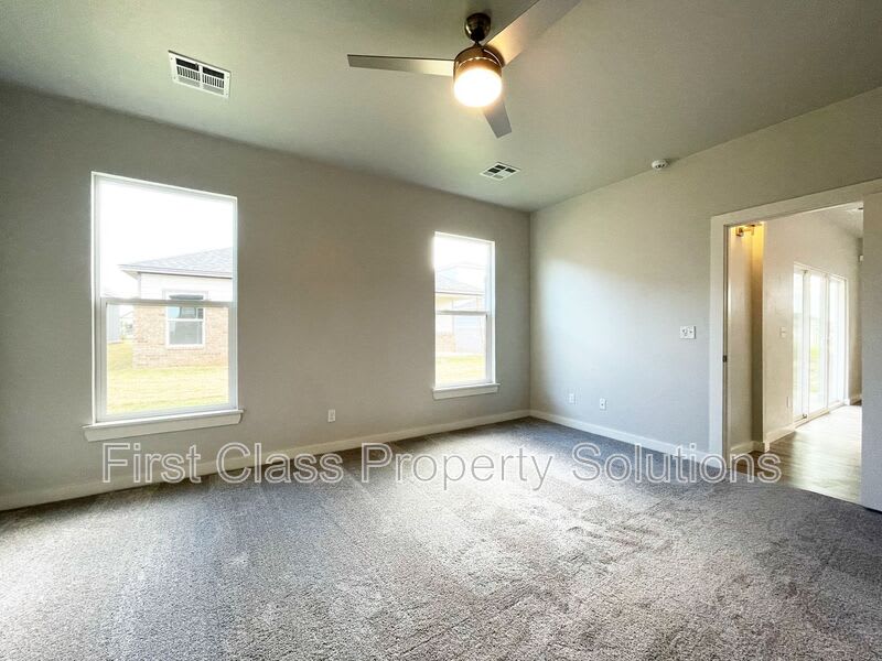 512 NW 176th Terrace – photo 4