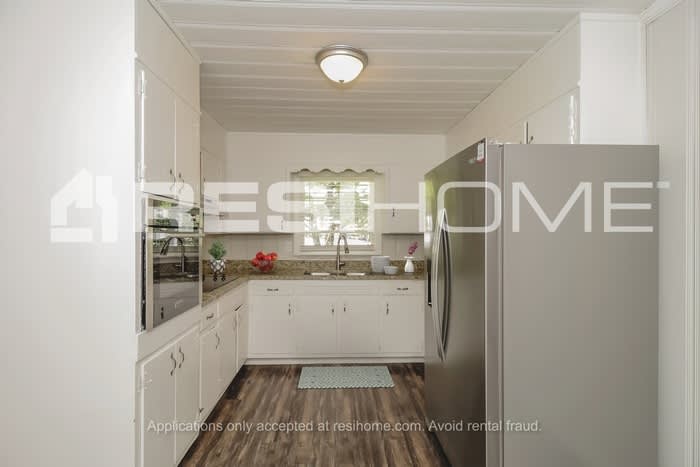 129 Gregory Court – photo 3