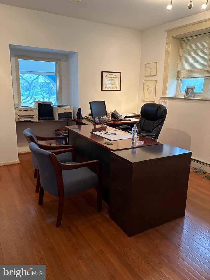 908 DARBY Road – photo 5