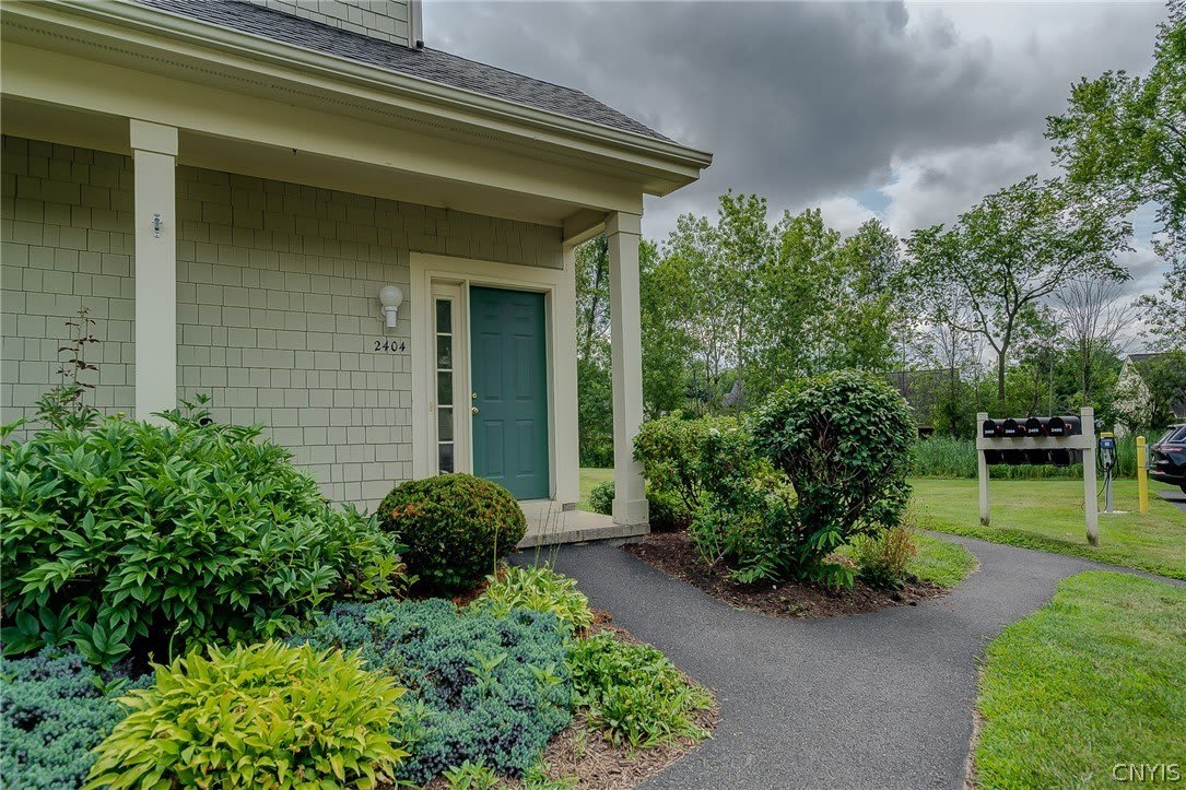 2404 Pipers Court – photo 3