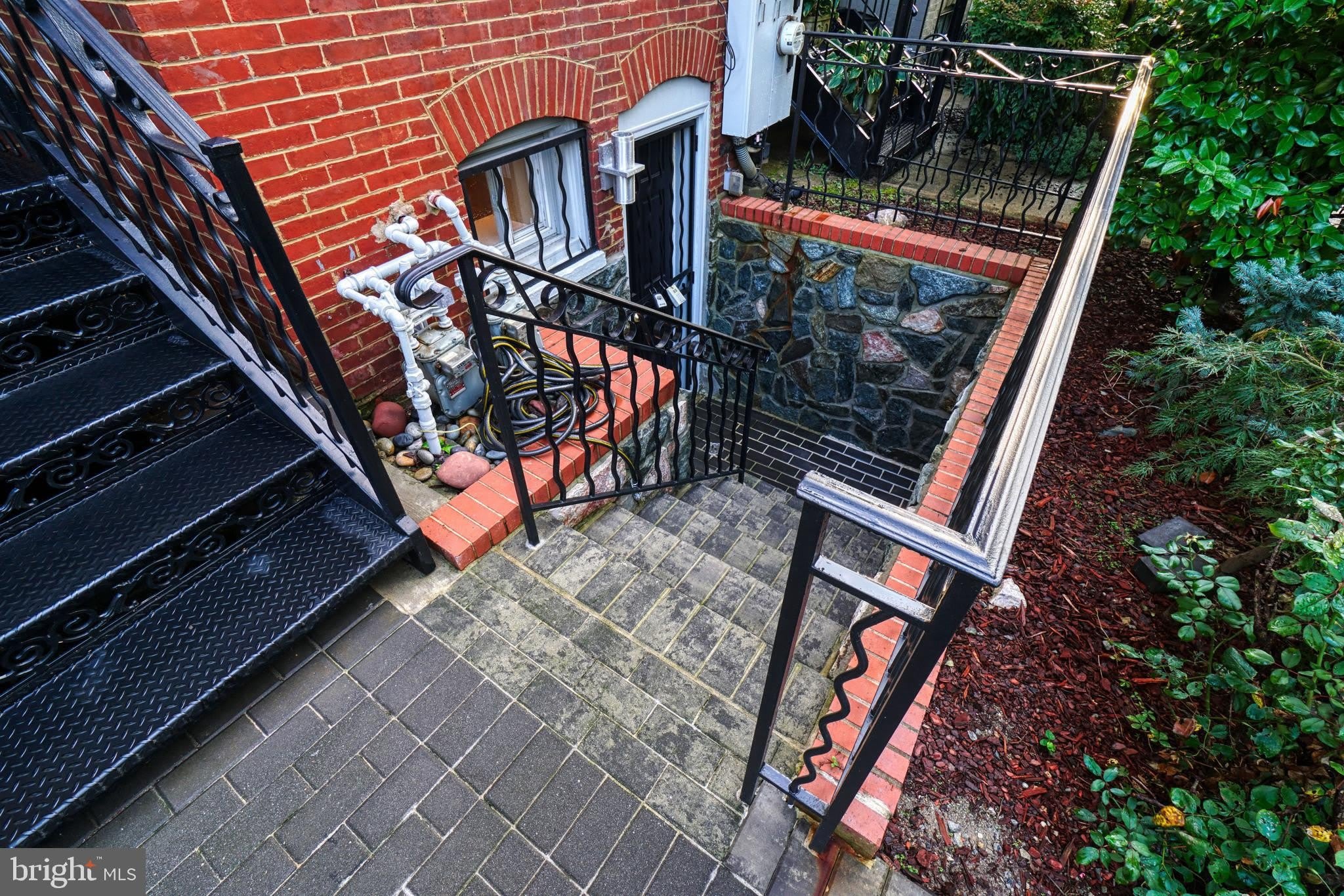 936 T Street NW – photo 2