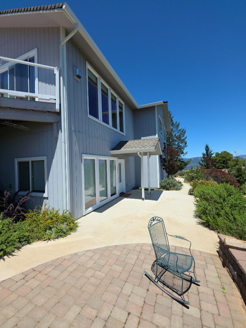 Stunning Lake Views in Riviera West – photo 3