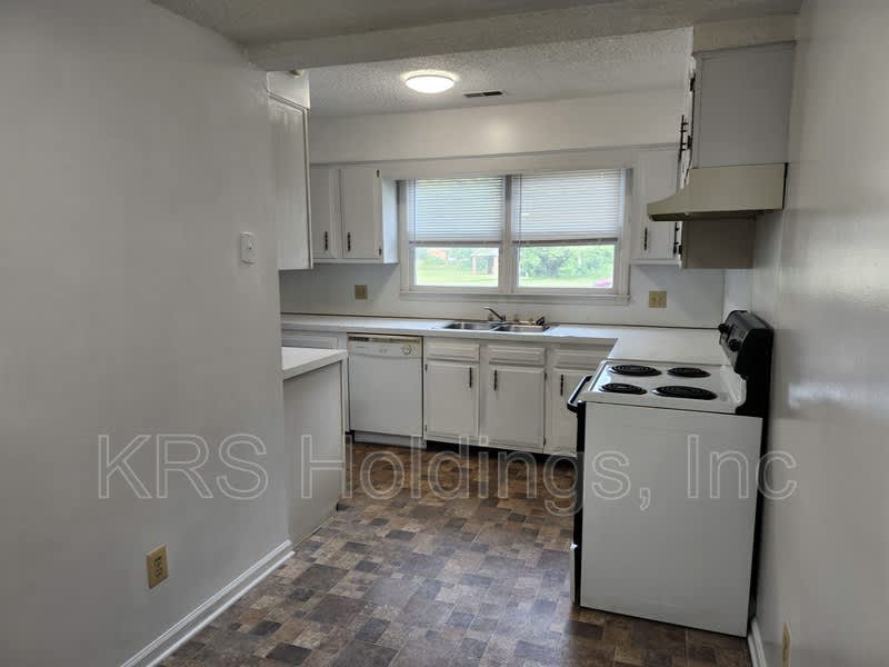 1129 Mountain View Dr – photo 5