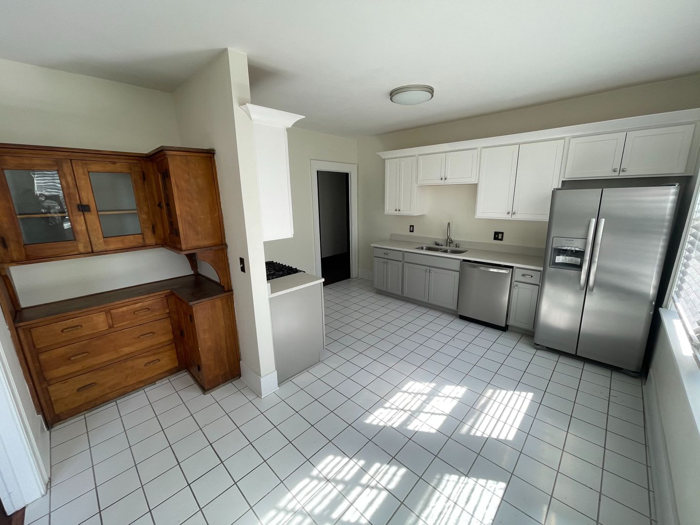 Large 3 Bedroom w/sunroom in Herron Morton 2200/Sq. Ft. – photo 5