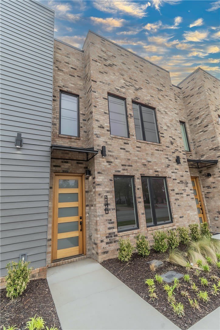4120 W Olive Street – photo 1
