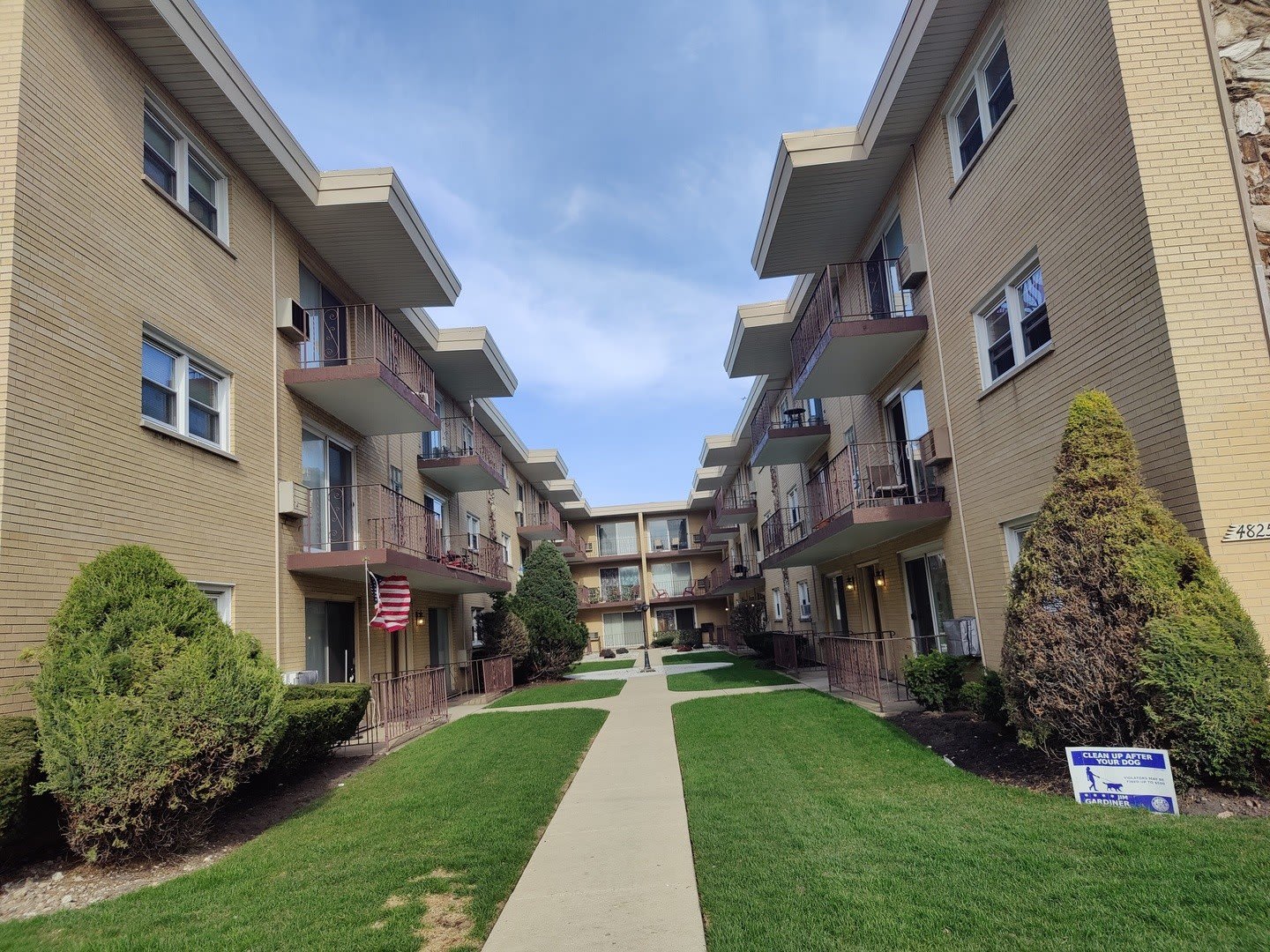 4835 N Central Avenue – photo 1