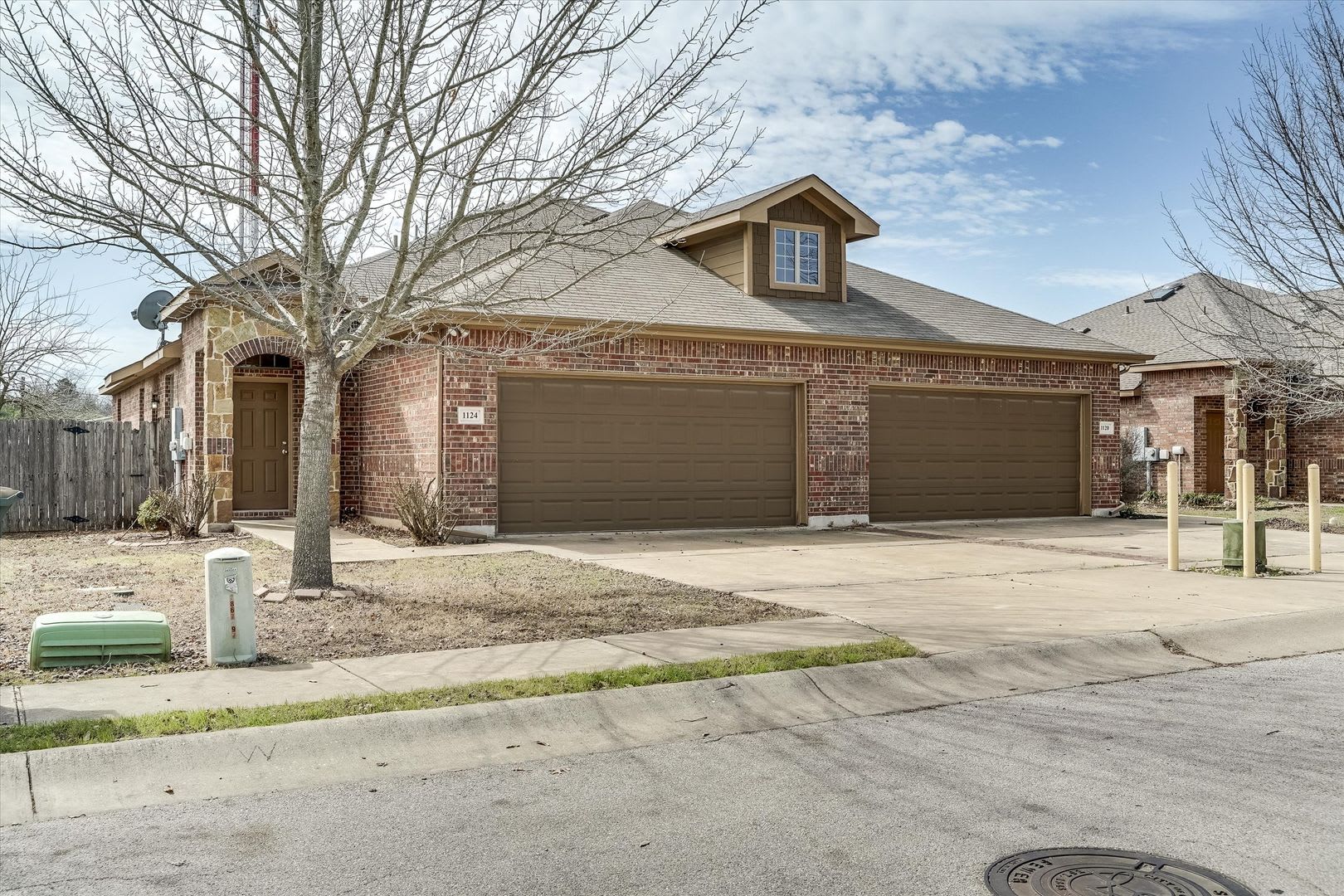 Available Now Beautiful 3 Bedroom Townhome Located In Georgetown Tx – photo 1