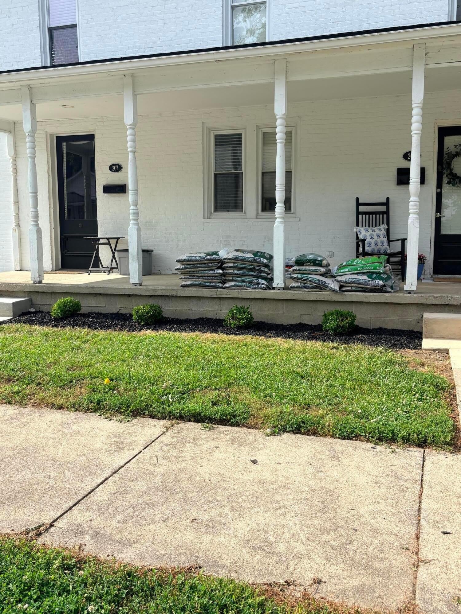 203 E Reynolds Street E – photo 4