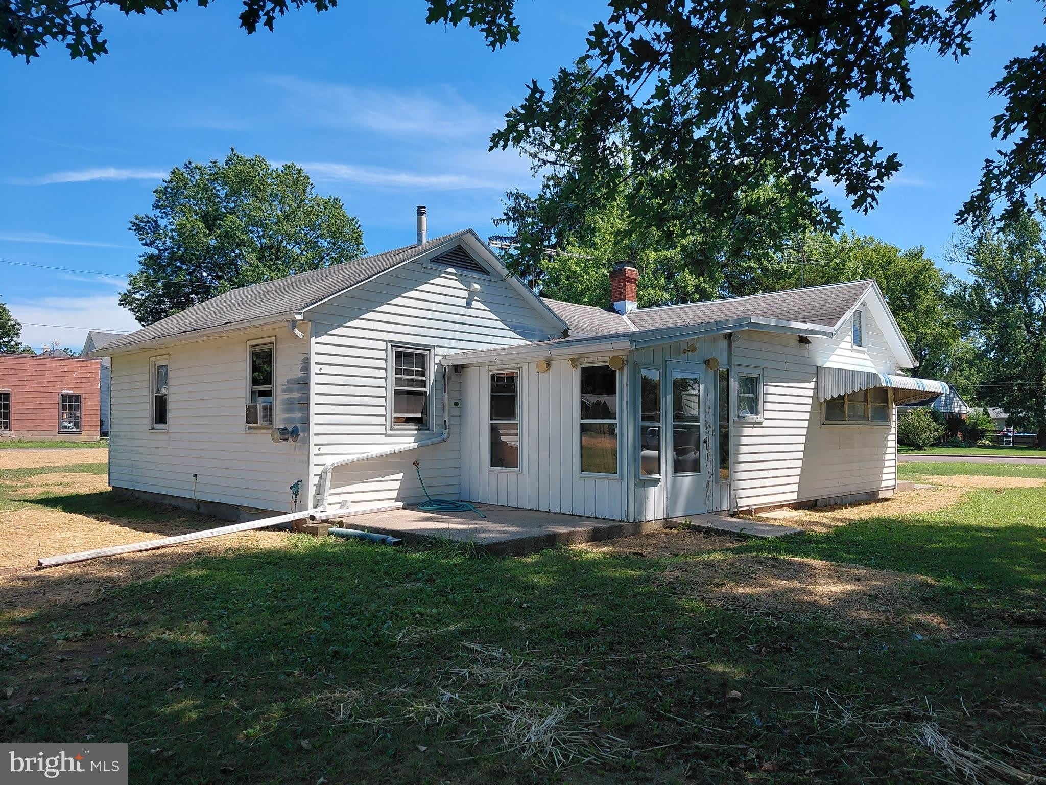 205 E MILL Street – photo 3