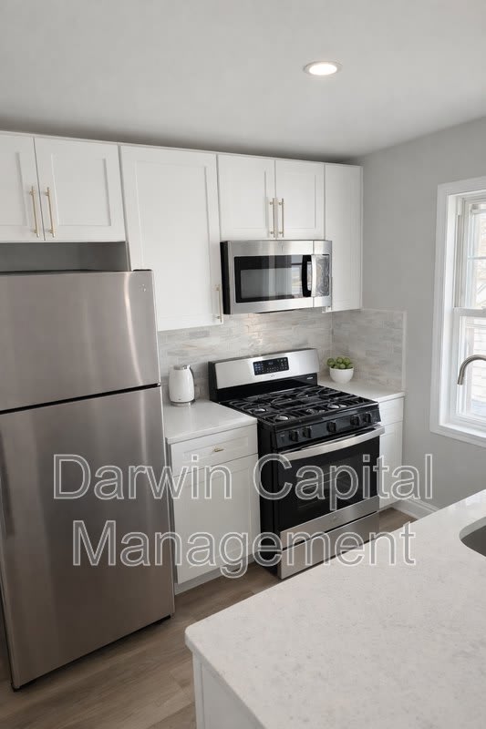 166 East Avenue – photo 2