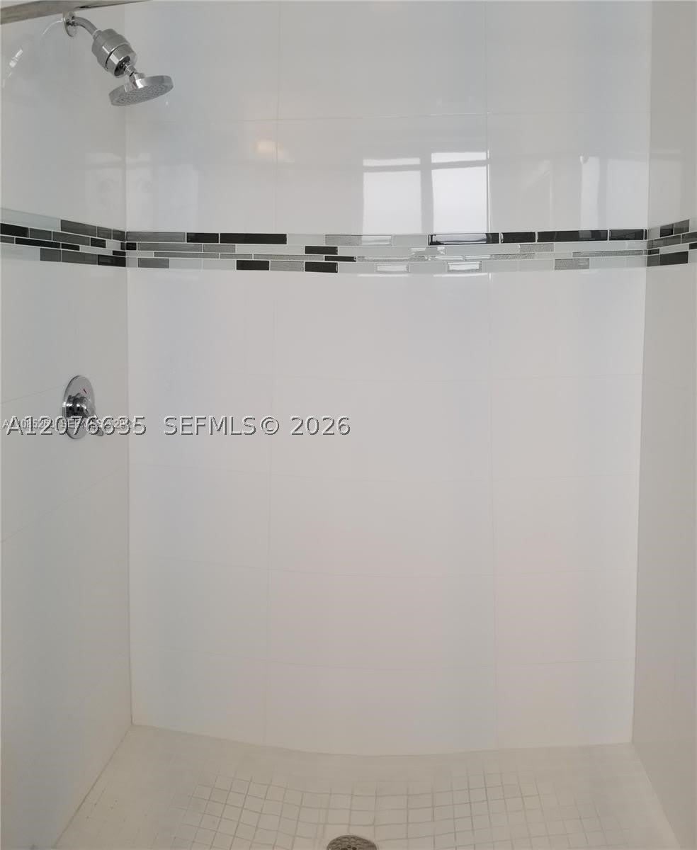 2651 NE 212th Ter – photo 5