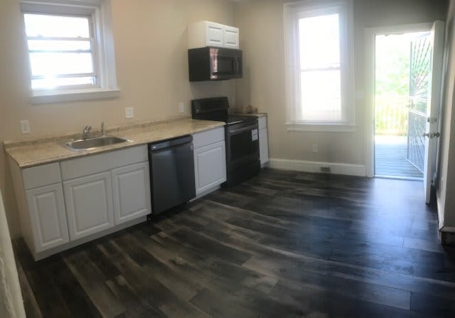 2nd floor apartment 4529 Baltimore Ave – photo 5