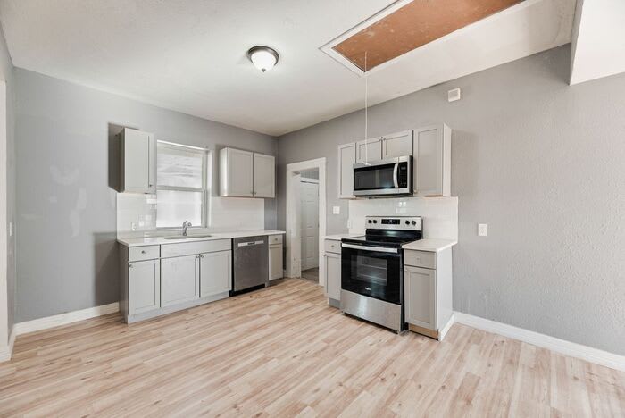 815 North Travis Street – photo 5