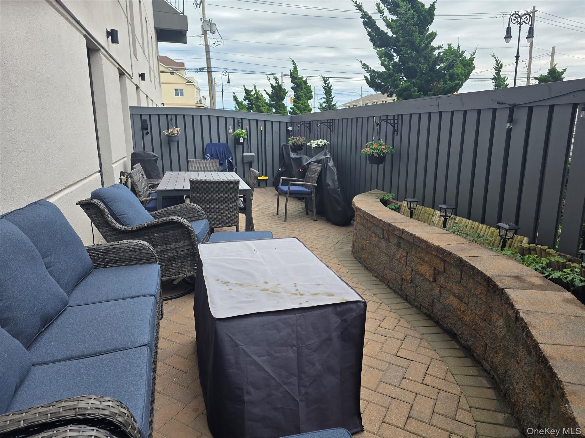 100 W Broadway – photo 4