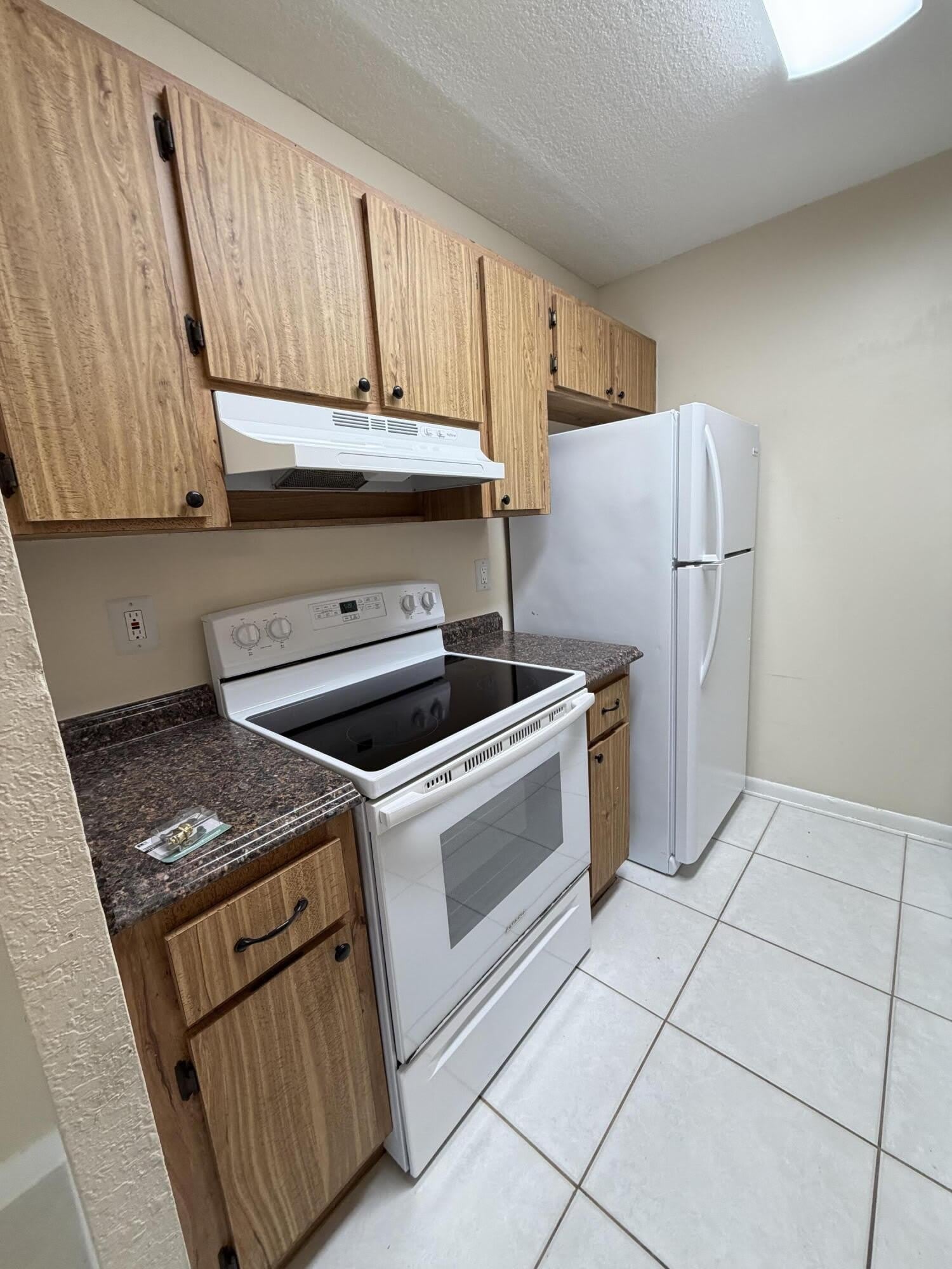 9980 TWIN LAKES Drive – photo 3
