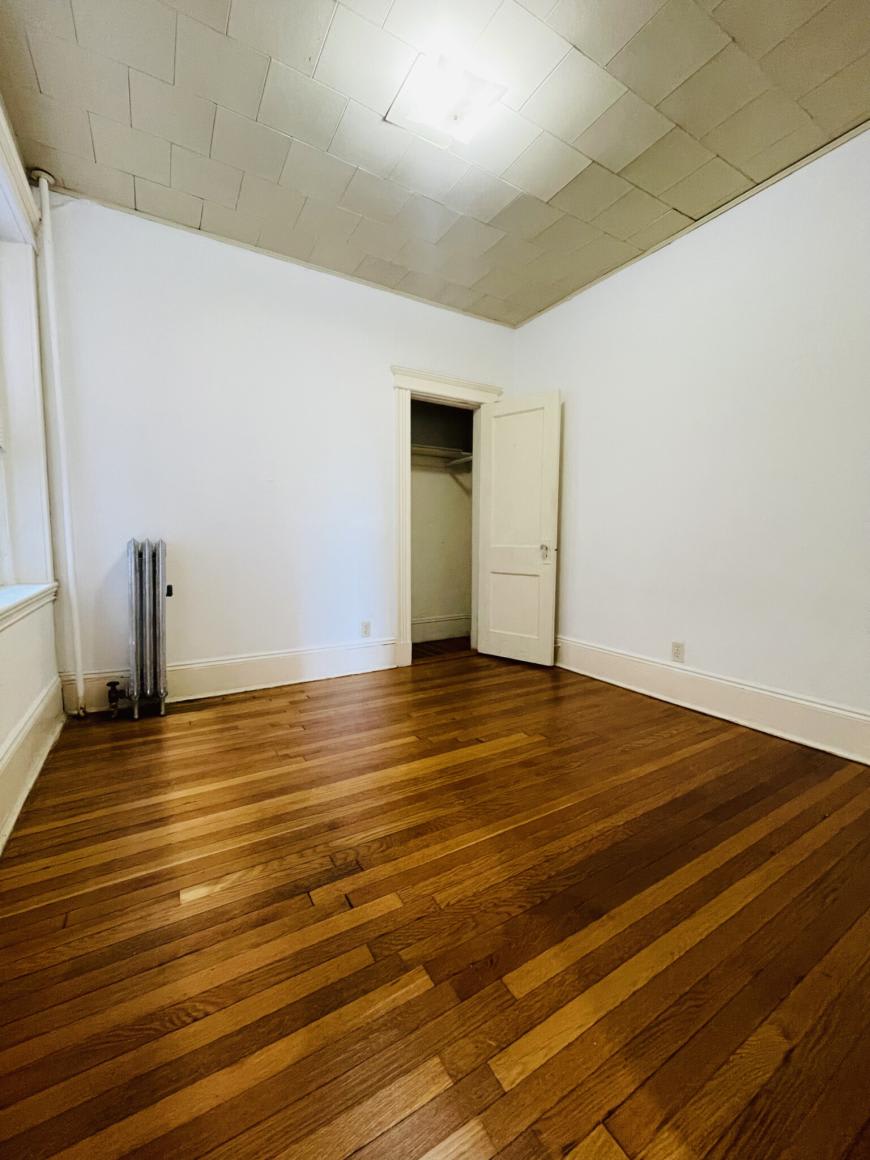 14 Palace Rd. – photo 5