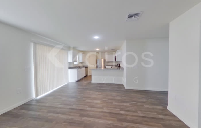 3417 74th Street West – photo 4