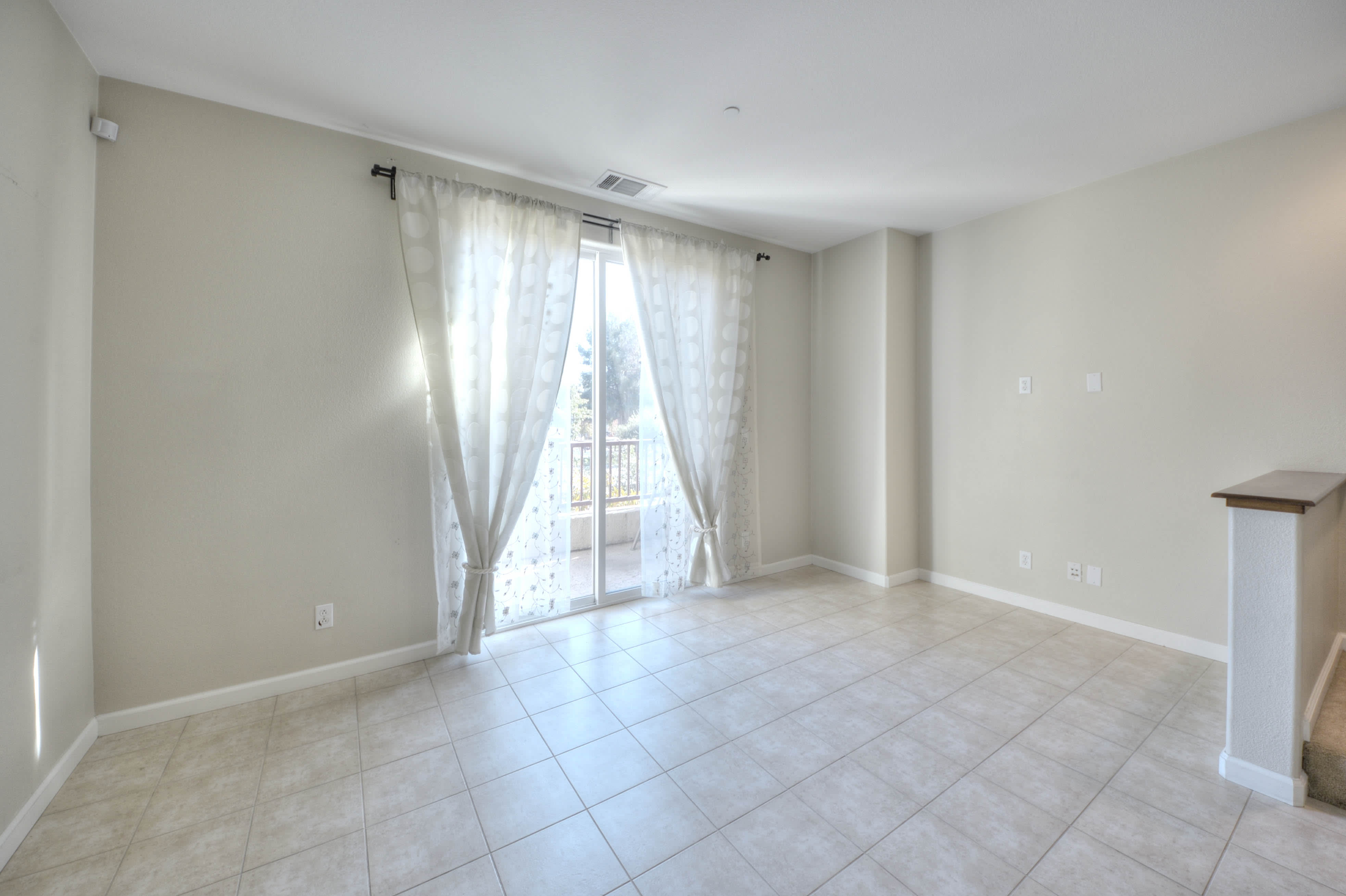 2073 Oakland Rd – photo 5