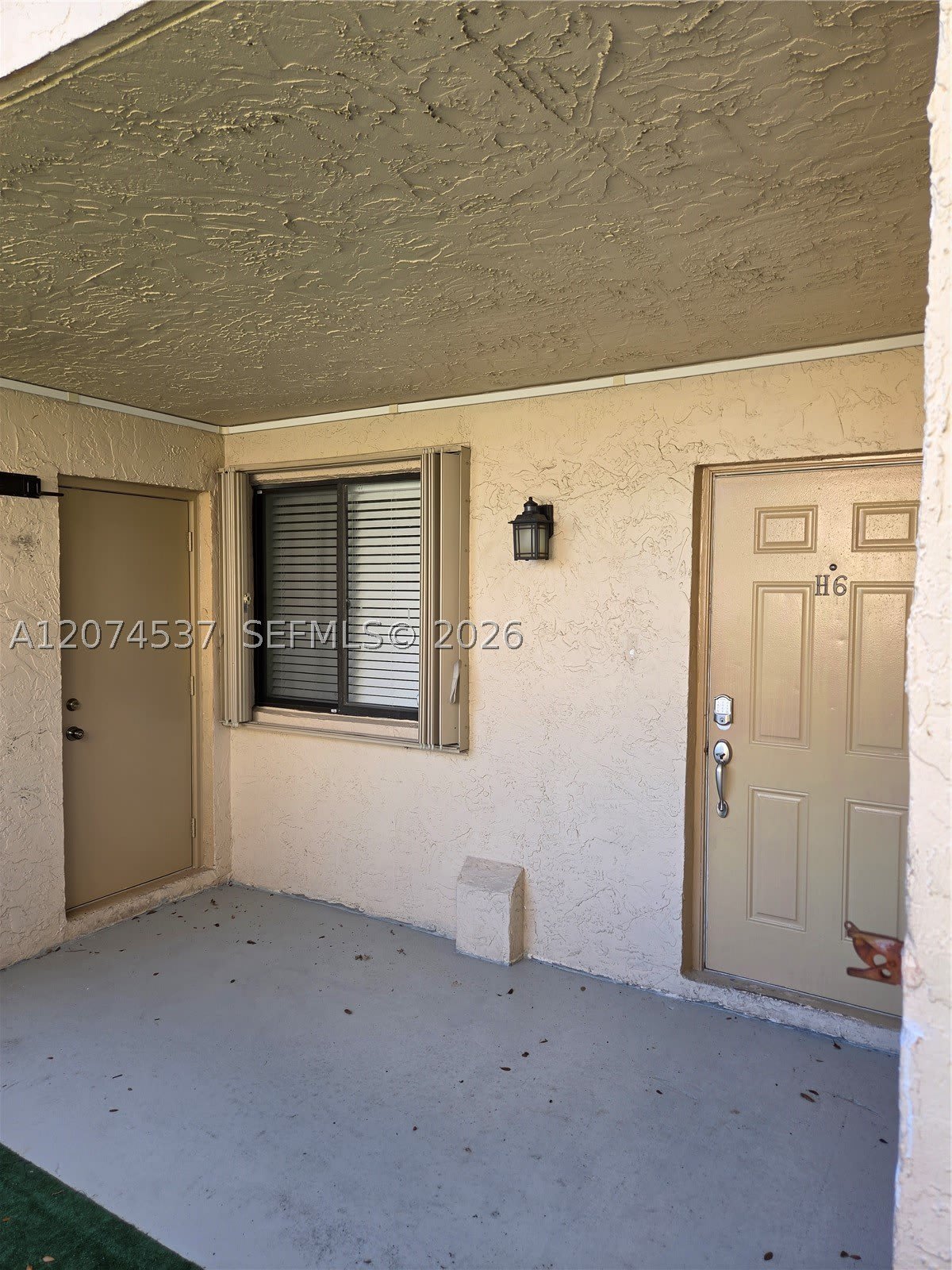8041 Southgate Blvd – photo 2
