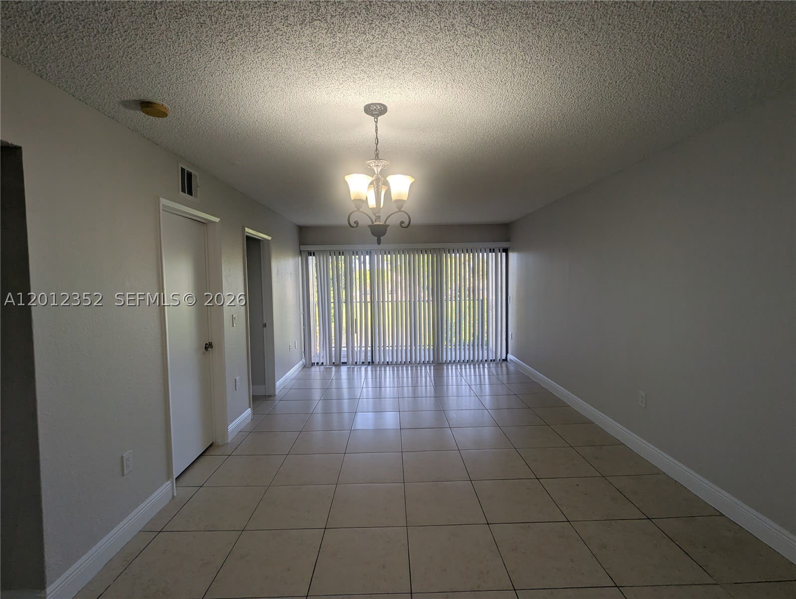 1564 Lake Crystal Dr – photo 4