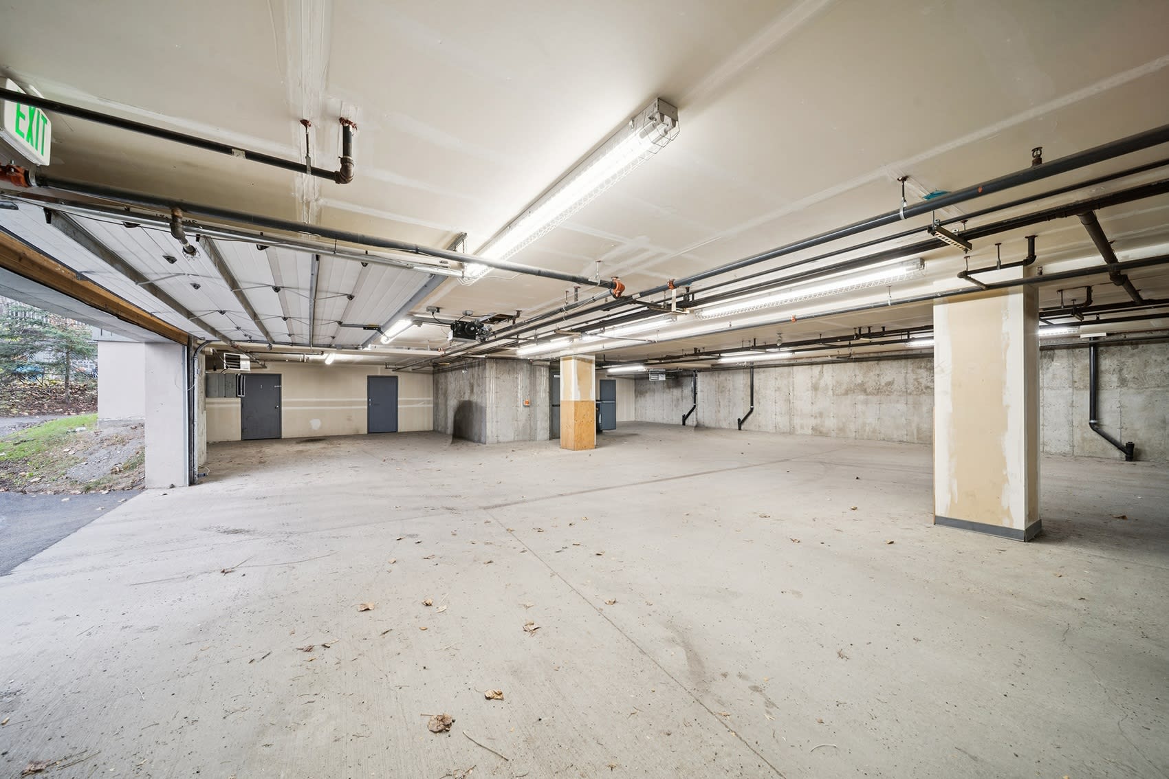ReNew Bayshore Townhomes – photo 4