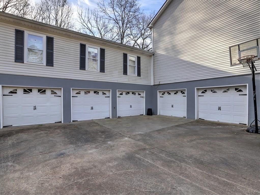 3932 Shoemaker Court – photo 2