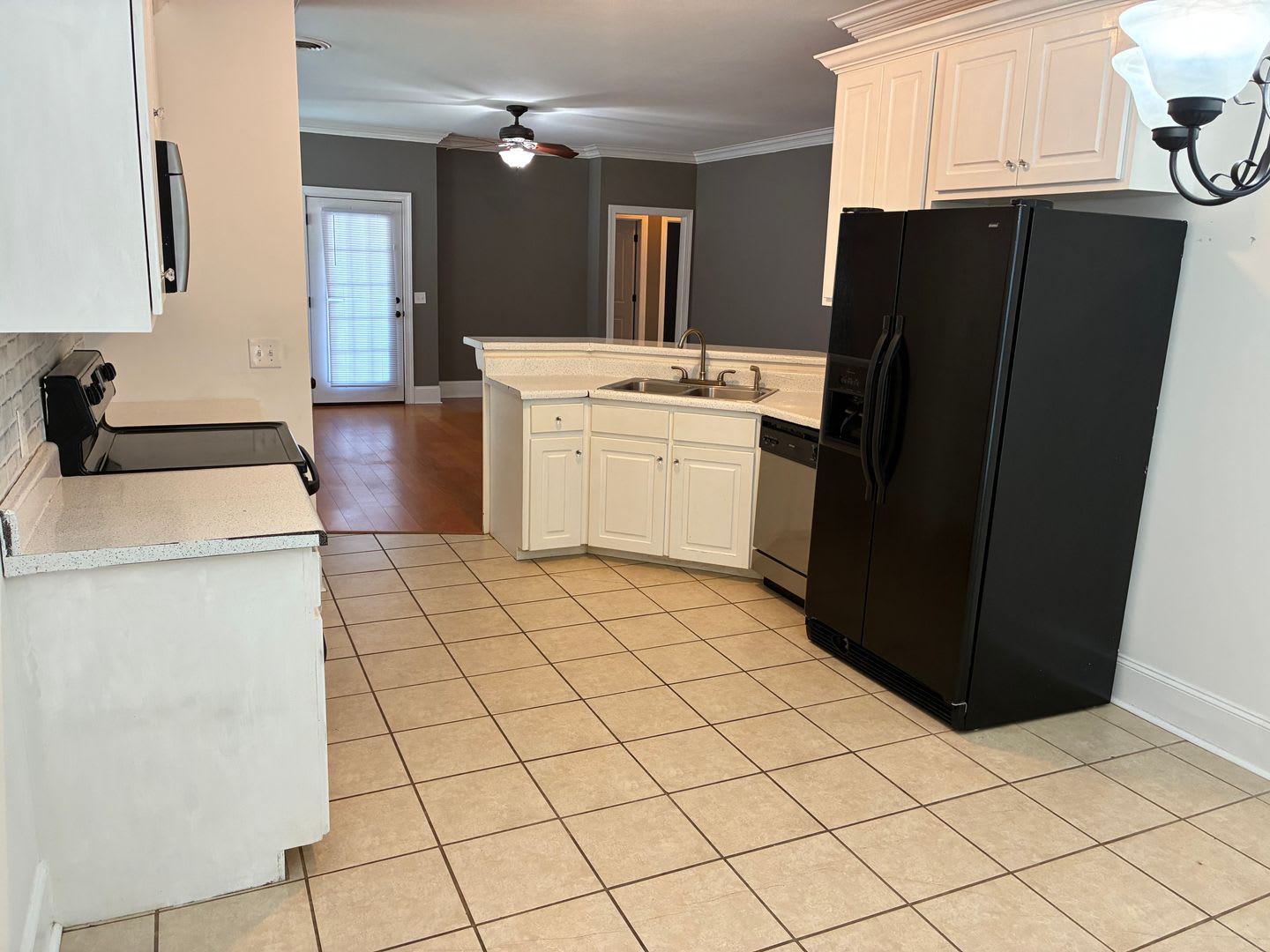 233 Forest Glen – photo 4