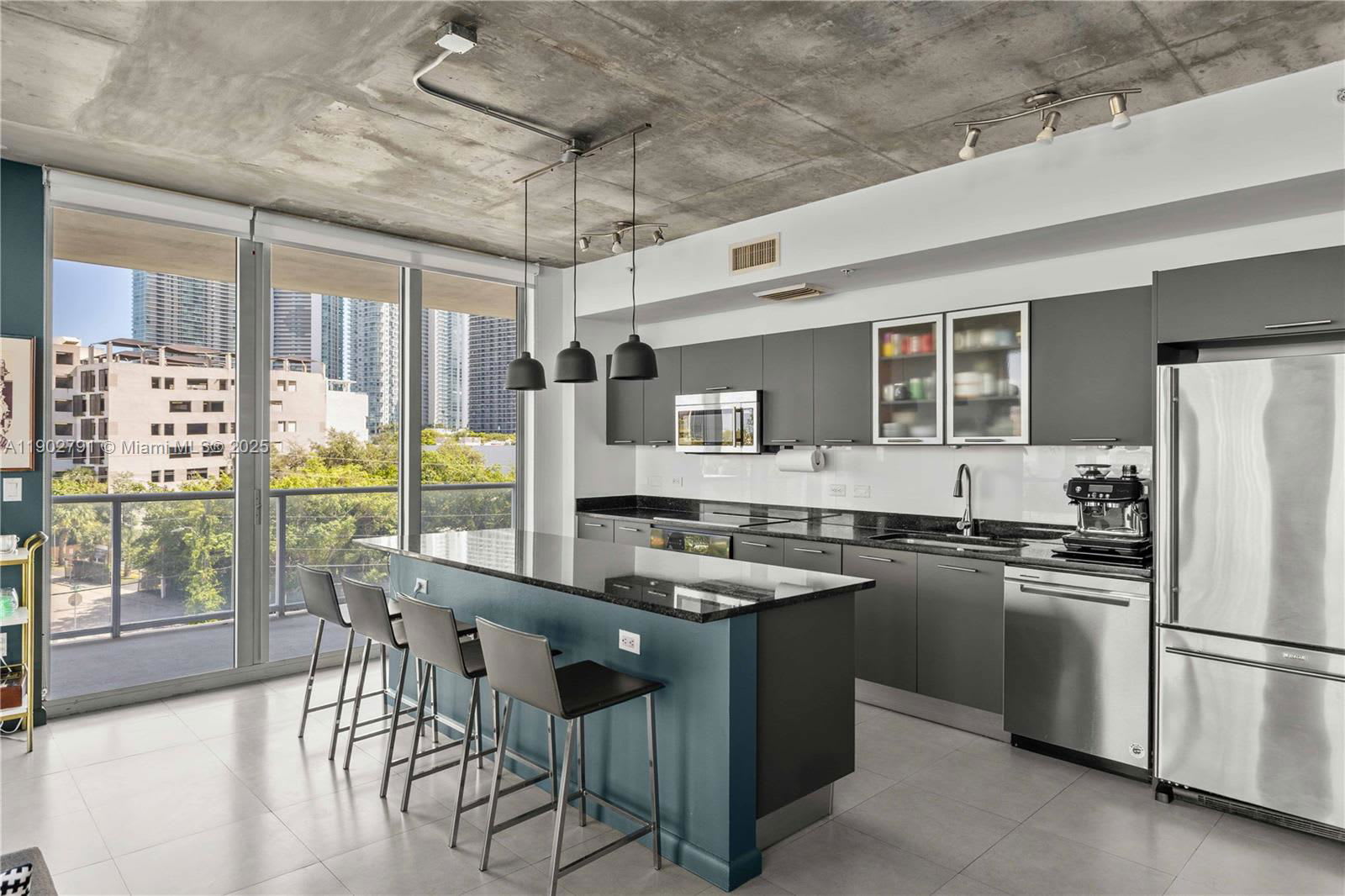 3470 East Coast Avenue – photo 2