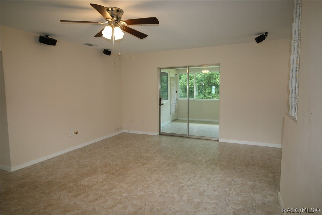1621 Teasdale Street – photo 3