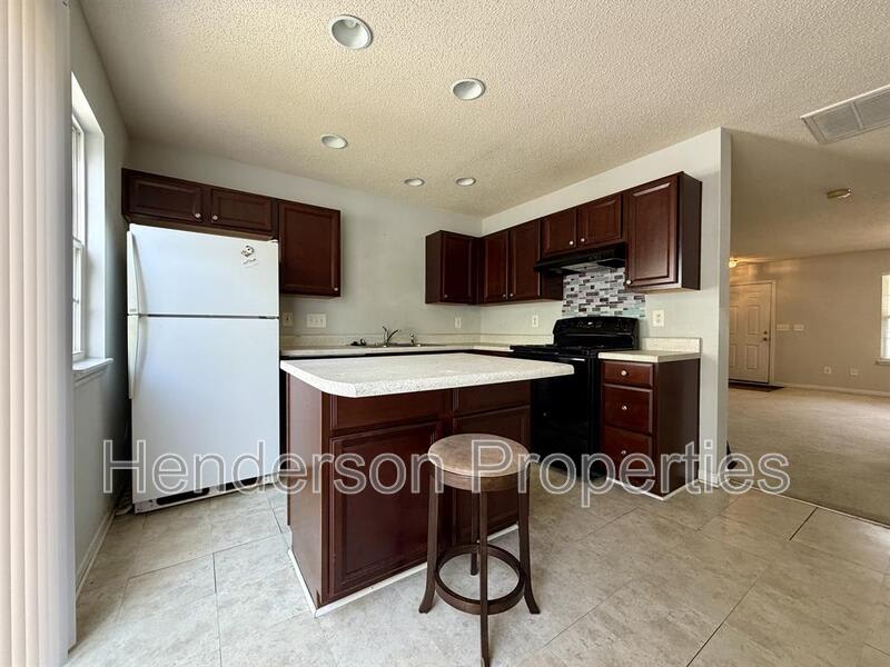 17121 Greenlawn Hills Ct – photo 3
