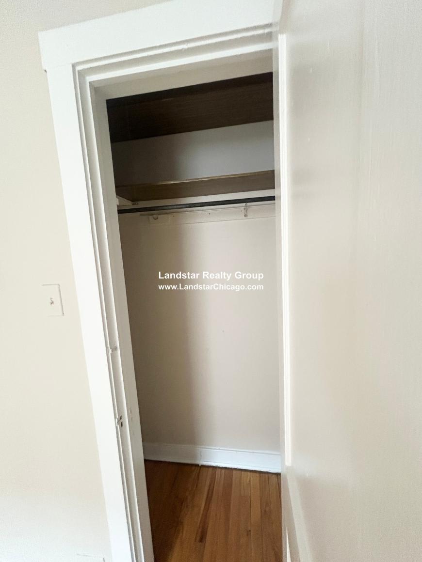 2348 W Touhy – photo 4