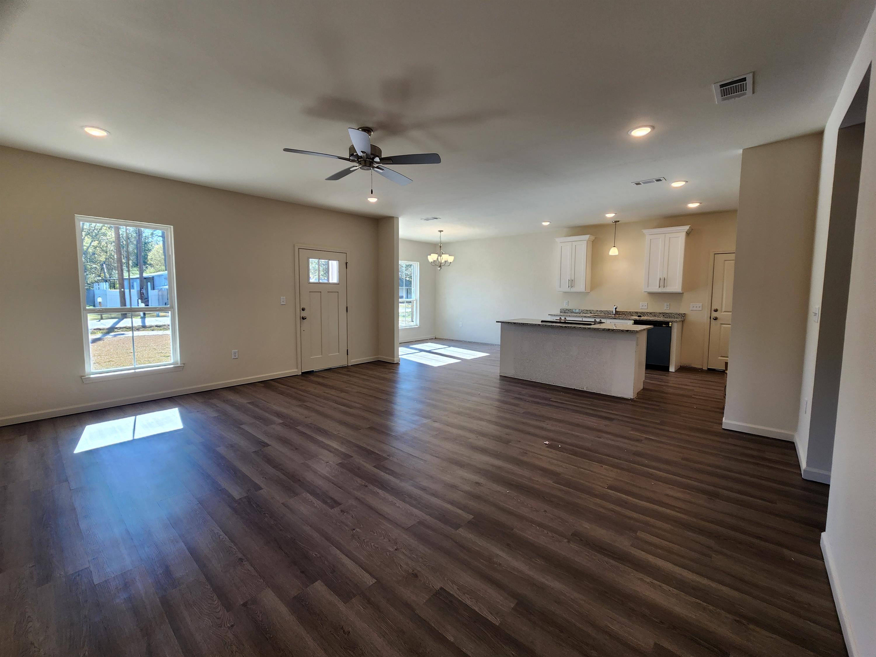 20963 Oregon Street – photo 4